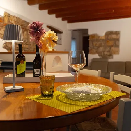 Apartment La Valle Dei Laghi
